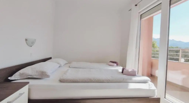 Apartments Marta, Забронировать Апартаменты/квартира Отели Селине с парковкой, Парковка