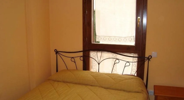 Apartamentos Saila, Book Apartment Hotels in Aragon with Parking, Parking