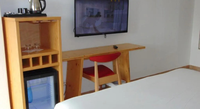 Люкс с 2 комнатами Hotel Carvoeiro Plaza
