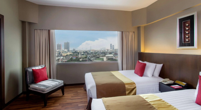 Ramada Plaza by Wyndham Bangkok Menam Riverside