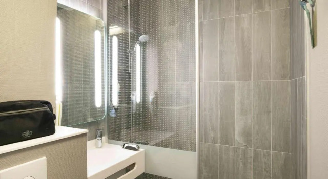 Двухместный номер Comfort Hotel ibis Narbonne