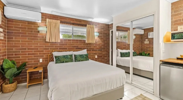 Шестиместный номер Standard Comfort Resort Blue Pacific