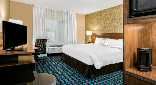 Номер Standard Fairfield Inn & Suites Van Canton Area