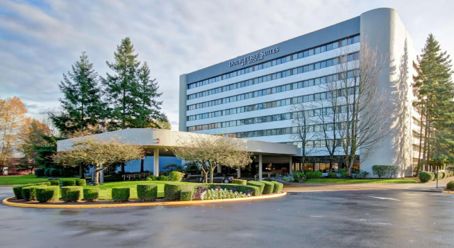 Люкс DoubleTree Suites by Hilton Seattle Airport/Southcenter