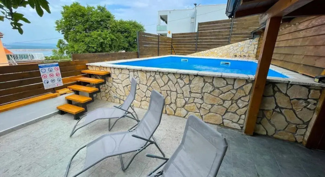 Апартаменты Luxurious Apartment in Dramalj with Swimming Pool