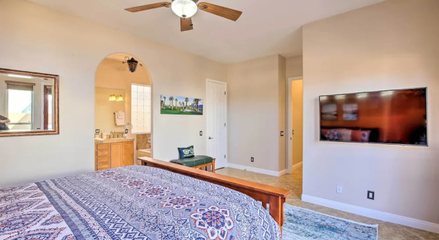222396 3BR Escape w/ Fire Pit: 1 Mi to Old Town
