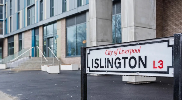 Amazing Location! 6BR Liverpool Apt - Sleeps 6, Забронировать Апартаменты/квартира Ливерпуль Мерсисайд, рядом с Harold Cohen Library