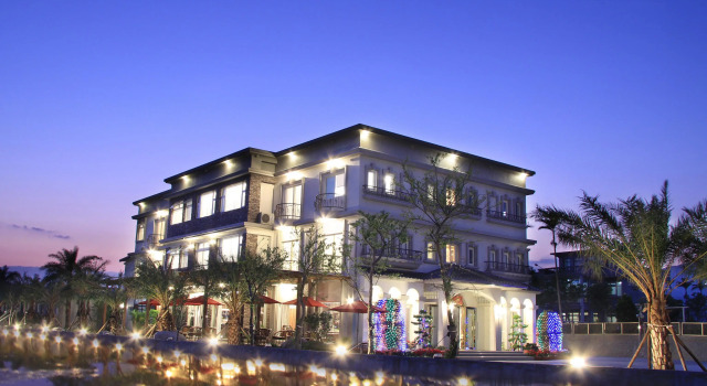 Четырёхместный номер Standard Spring Fountain Hotel