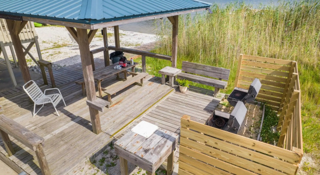 Coastal Beach Condo Right Across From Beach, Boek Hotel Gulf Shores 