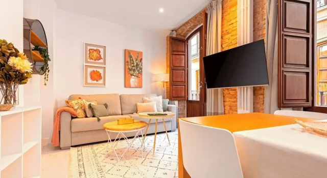 Апартаменты Stunning One-bedroom Apartment Near the Cathedral Zacatin 201
