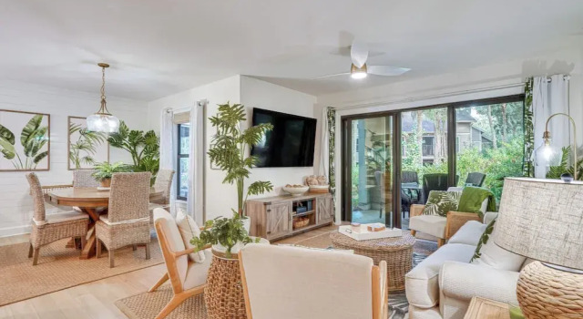 Вилла Luxe Tropical Resort Escape - Beaches Nearby!