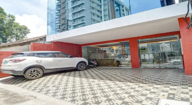 Fabhotel Q One Plaza, Забронировать Отель Отели Коччи 3 звезды, 3*