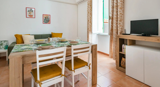 Juriol in Alghero with 1 bedrooms and 1 bathrooms