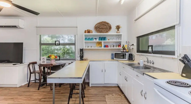 Коттедж Cozy Pet Friendly Beach House