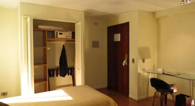 Трёхместный номер Standard Hotel Diego de Velazquez