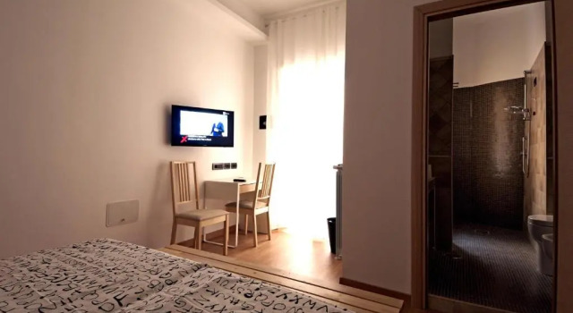 Casa Vacanze Shivon, Book Hotel Hotels in Ostiense with Parking, Parking