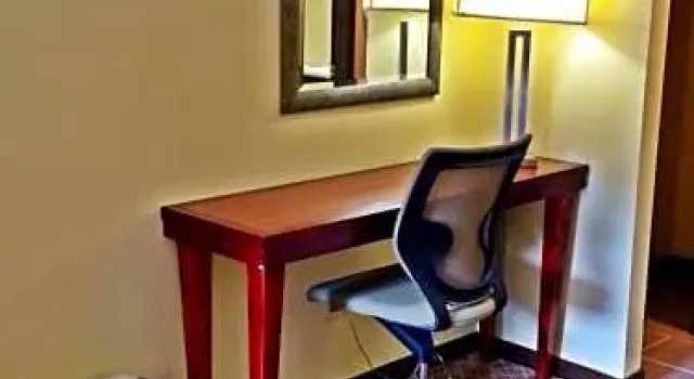 Четырёхместный номер Standard Sullivan Trail Inn & Suites