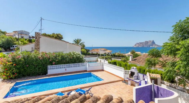 VILLA LA PALOMA - charmant - neu renoviert, Boek Villa Benissa Alicante Province