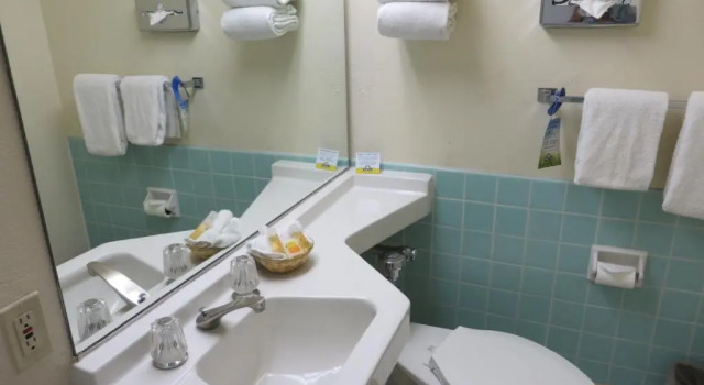 Номер Standard Days Inn Palm Springs