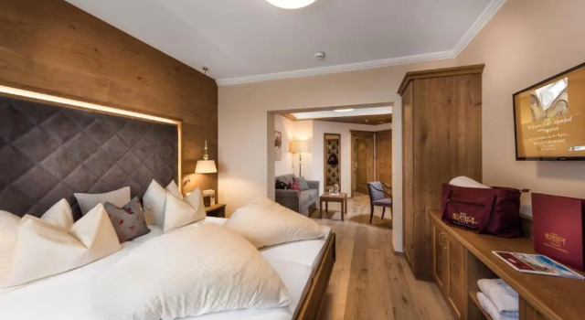 Полулюкс с балконом Hotel Alpenhof Superior