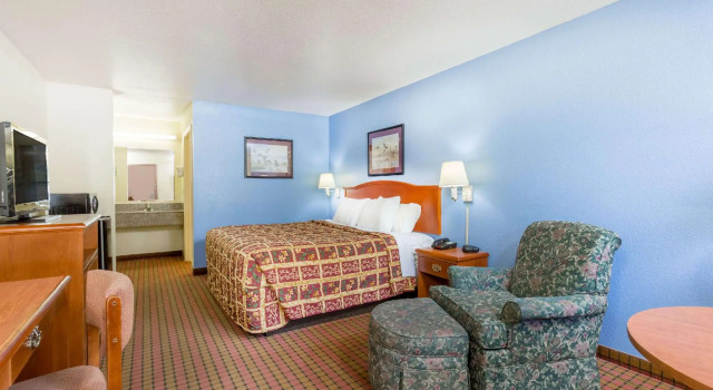 Двухместный номер Deluxe Days Inn by Wyndham Fordyce