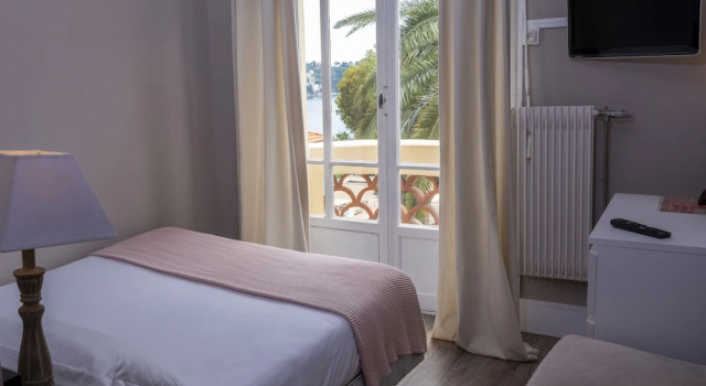 Hôtel Le Provençal, Забронировать Отель Отели Вильфранш-сюр-Мер с завтраком, Завтраки