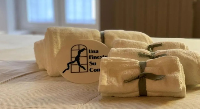 Апартаменты Studio Apartment Una Finestra su Como