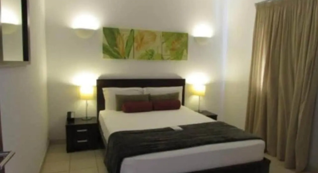 Tortuga Beach Lovely 2 bed Apartment and Gardens, Забронировать Апартаменты/квартира Отели Санта-Мария с парковкой, рядом с Дом культуры Фунана, Парковка