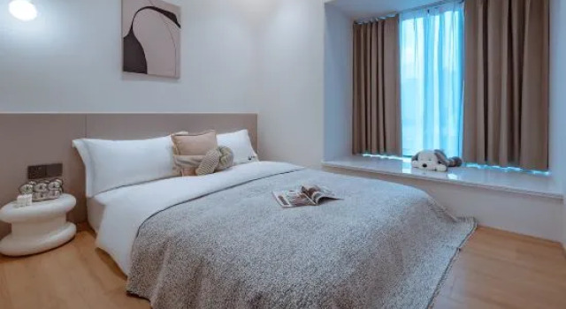 Люкс с 2 комнатами с частичным видом на море Dali Haman Aromatic Seascape Art Residence (Erhai Park Branch)