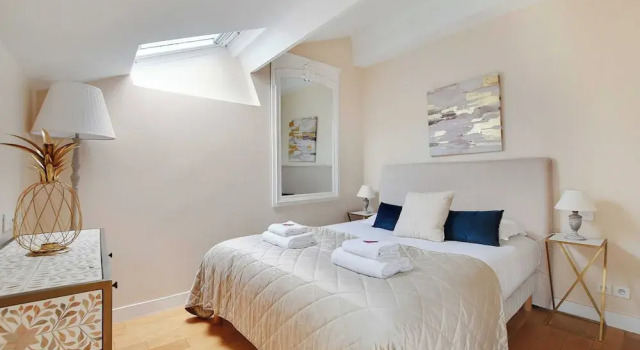 Amazing Duplex - 1br/4p - Musee du Louvre, Забронировать Апарт-отель Париж Иль-де-Франс, рядом с Станция метро Solférino