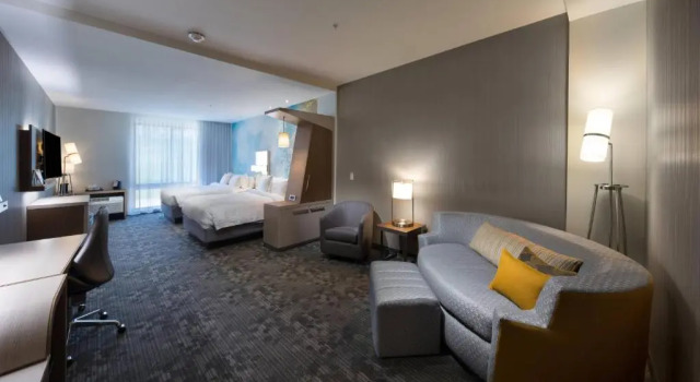 Четырёхместный люкс Courtyard by Marriott Russellville
