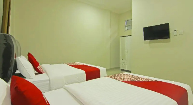 Люкс Oyo 91675 Utama Residence