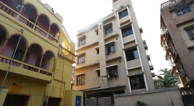 B S Guest House by OYO Rooms, Prenota Affittacamere Calcutta 