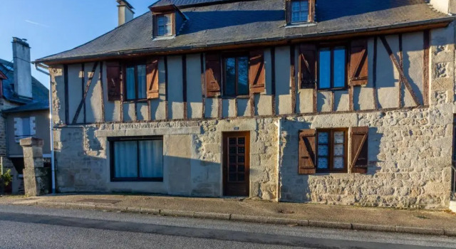 Maison de 4 chambres avec jardin amenage et wifi a Treignac