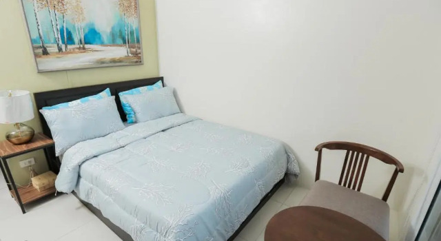 A2JSuites Bedroom Taal View Luxury Smart Home Suite Near Skyranch, Rezervovat Hotel Hotely v Tagaytay s parkováním, Parkování