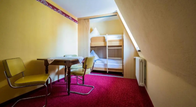 Семейный номер Standard Hotel Löwen-Weinstube