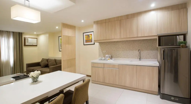 Люкс Royal c 1 комнатой Golden Prince Hotel & Suites