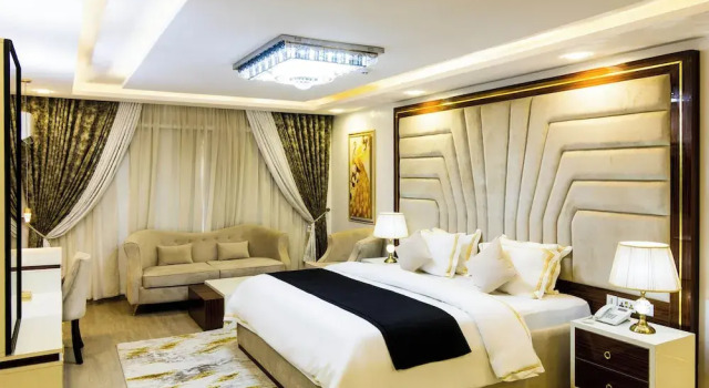 Полулюкс Yellow Trumpet Residence Asokoro