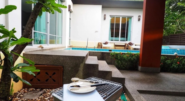 Номер Standard Magenta Grand House Pool Villa Pattaya