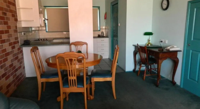Коттедж c 1 комнатой Roseville Motel and Apartments