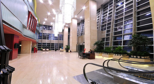 Holiday Inn Xi'an High-tech Central by IHG, Забронировать Отель Яньта 