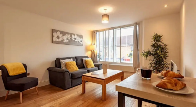 2BR Town Centre With Fast Wi-fi Sleeps 7, Rezervați Apartament Apartamente în Merseyside, Apartament