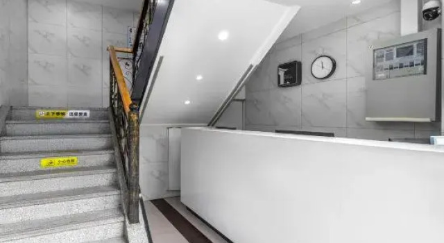 Rest Hotel (Shanghai Xinhua Hospital Jiangpu Road Metro Station Branch), Varaa Hotelli Yangpu 