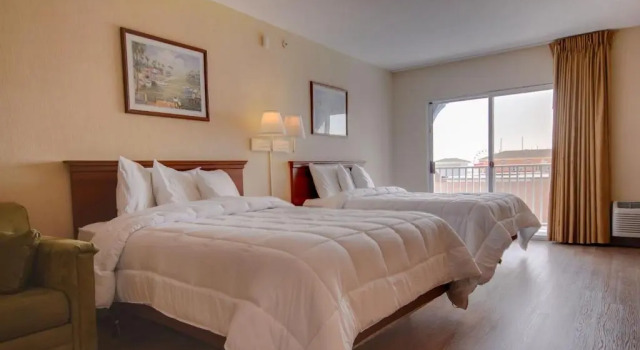 Ocean 1 Hotel and Suites