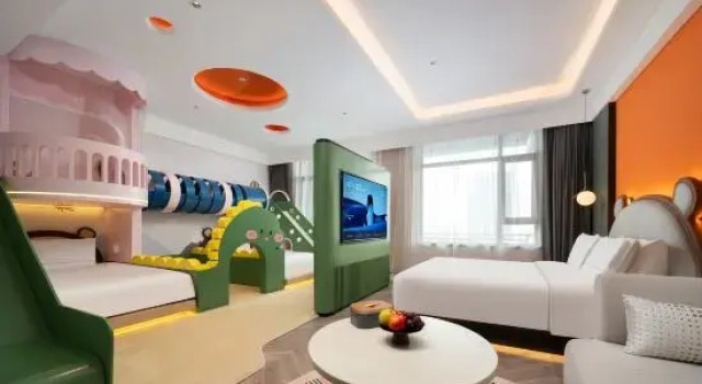 Люкс Changchun Guanggu Street Atour S Hotel