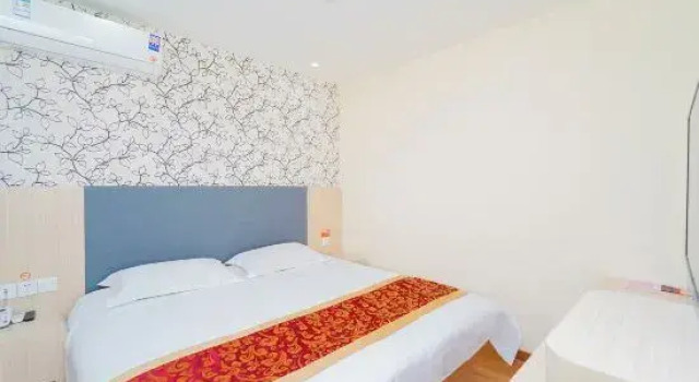 Люкс Pod Inn Hotel (Shanghai Jinshan Bailian City Beach)