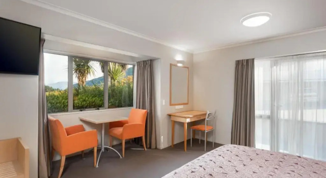 Queenstown Motel Apartments, Забронировать Апартаменты/квартира Куинстаун 