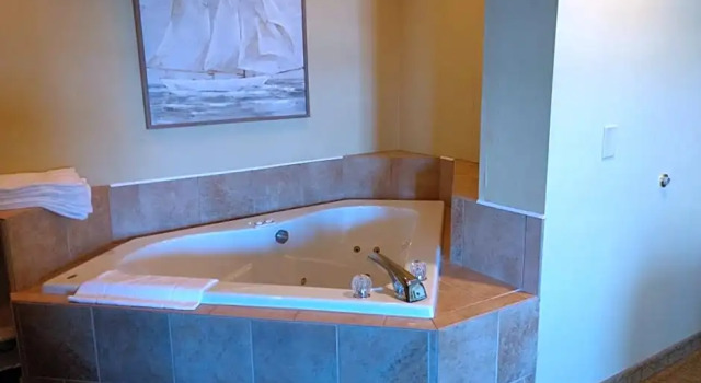 Двухместный номер Standard с видом на озеро Harbor House Inn