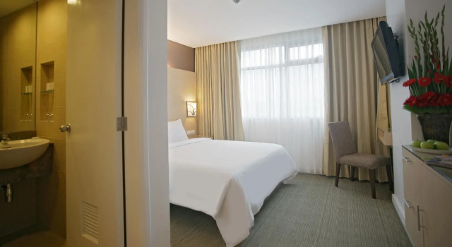 Двухместный номер Superior St Giles Hotel Makati