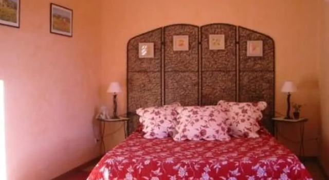 Bastide de la Treille, Rezerwuj Hotel Montaren-et-Saint-Médiers Gard